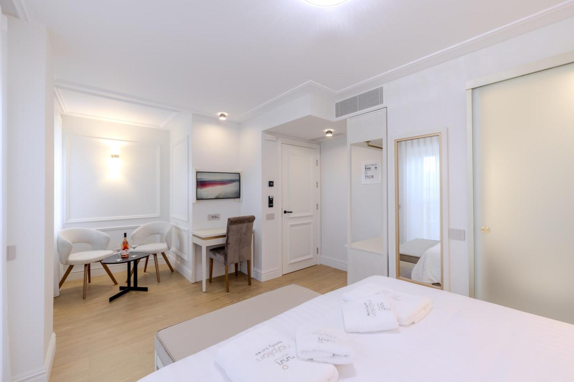 Nafplion Comfy Suites Экстерьер фото
