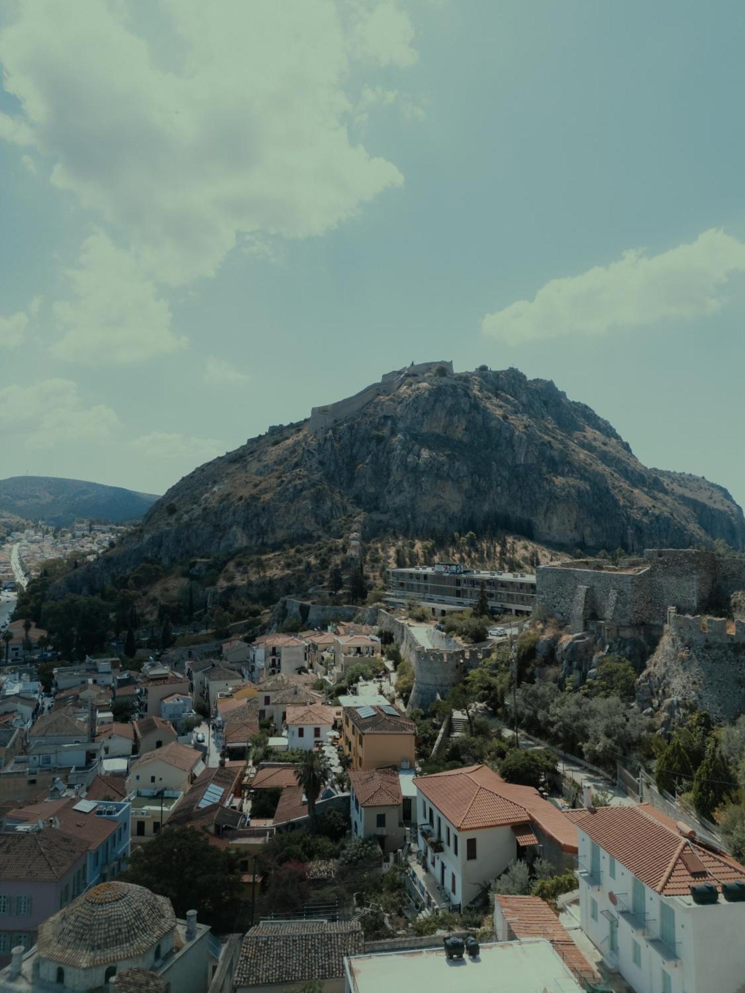 Nafplion Comfy Suites Экстерьер фото